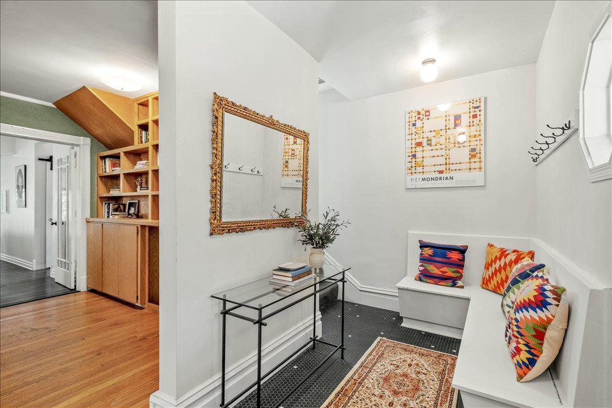 73 Clarence Avenue SE