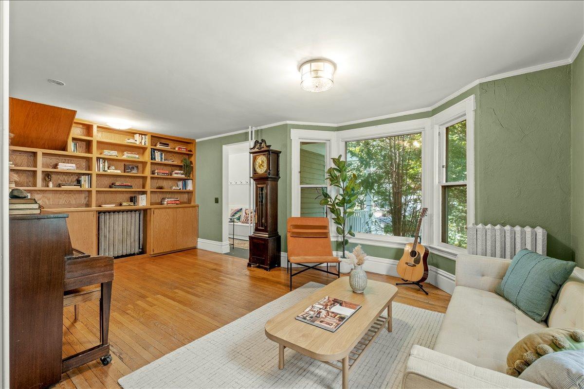 73 Clarence Avenue SE