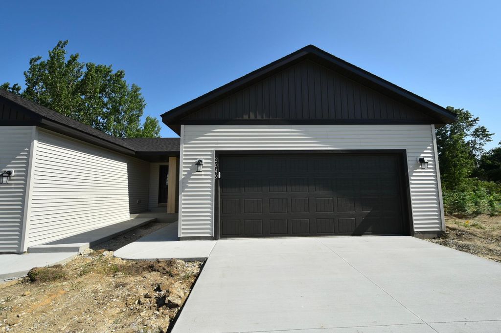 Photo of 2049 20th Street E, Zumbrota, MN 55992 (MLS # 7004564)