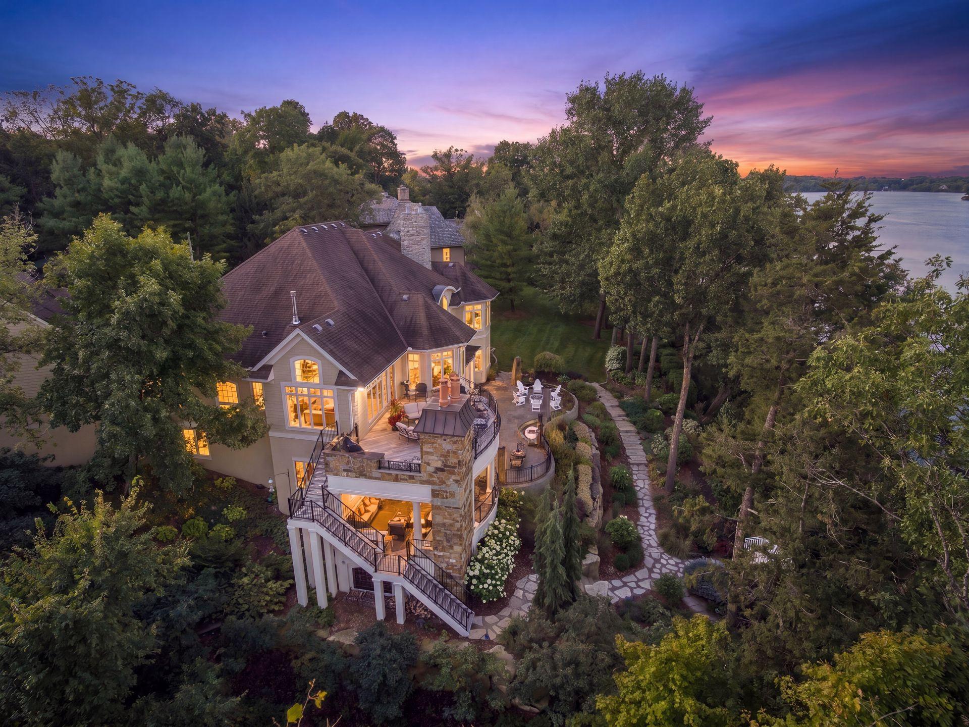 28028 Woodside Road