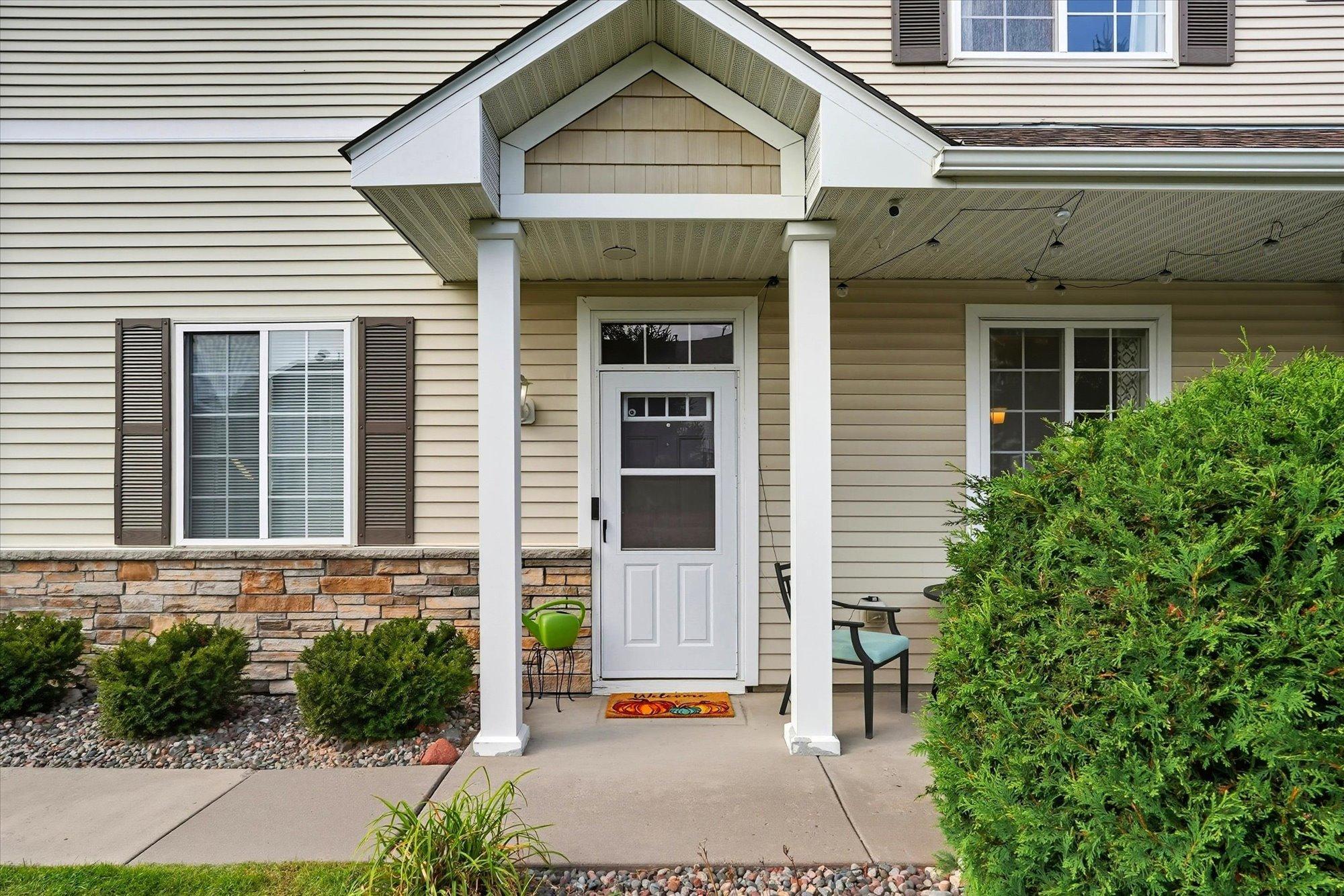 15672 Emerald Drive N 1