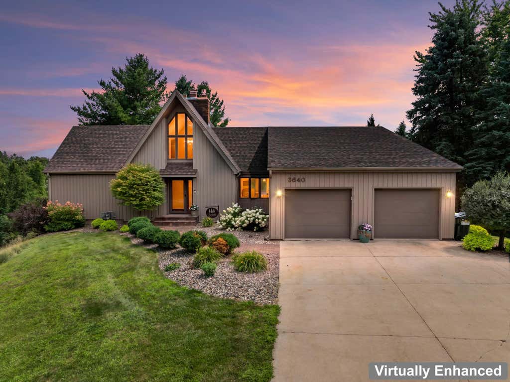 Photo of 3640 NE Lakeview Court NE, Rochester, MN 55906 (MLS # 7123630)