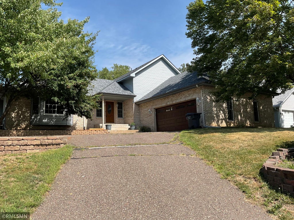 Photo of 2145 14th Avenue E, North Saint Paul, MN 55109 (MLS # 7136535)