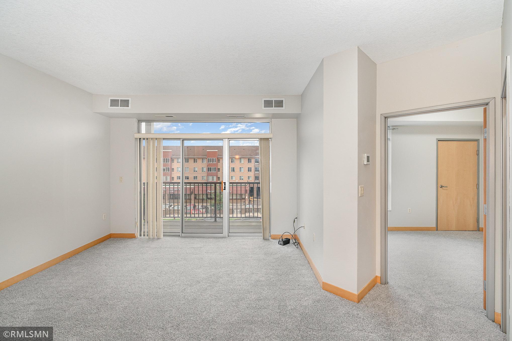 2600 University Avenue SE 318
