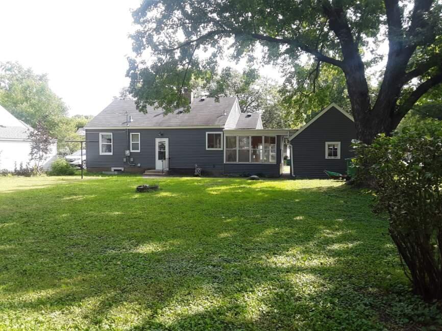 1836 Dakota Avenue S