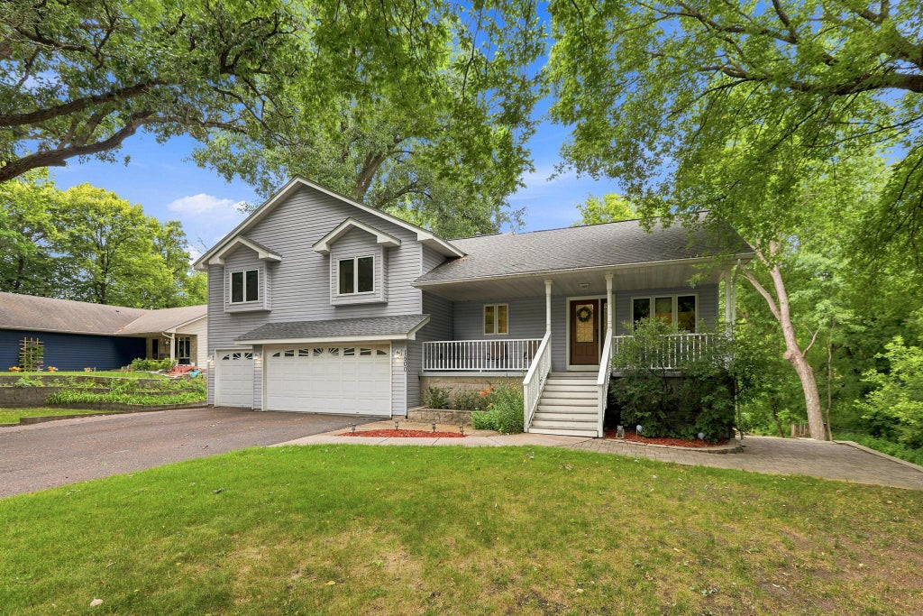 Photo of 1500 93rd Avenue N, Brooklyn Park, MN 55444 (MLS # 7117660)