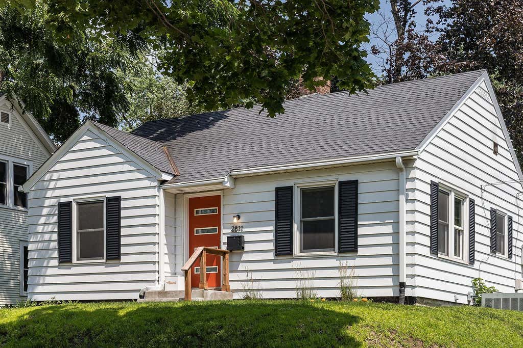 Photo of 2811 Fillmore Street NE, Minneapolis, MN 55418 (MLS # 7100530)