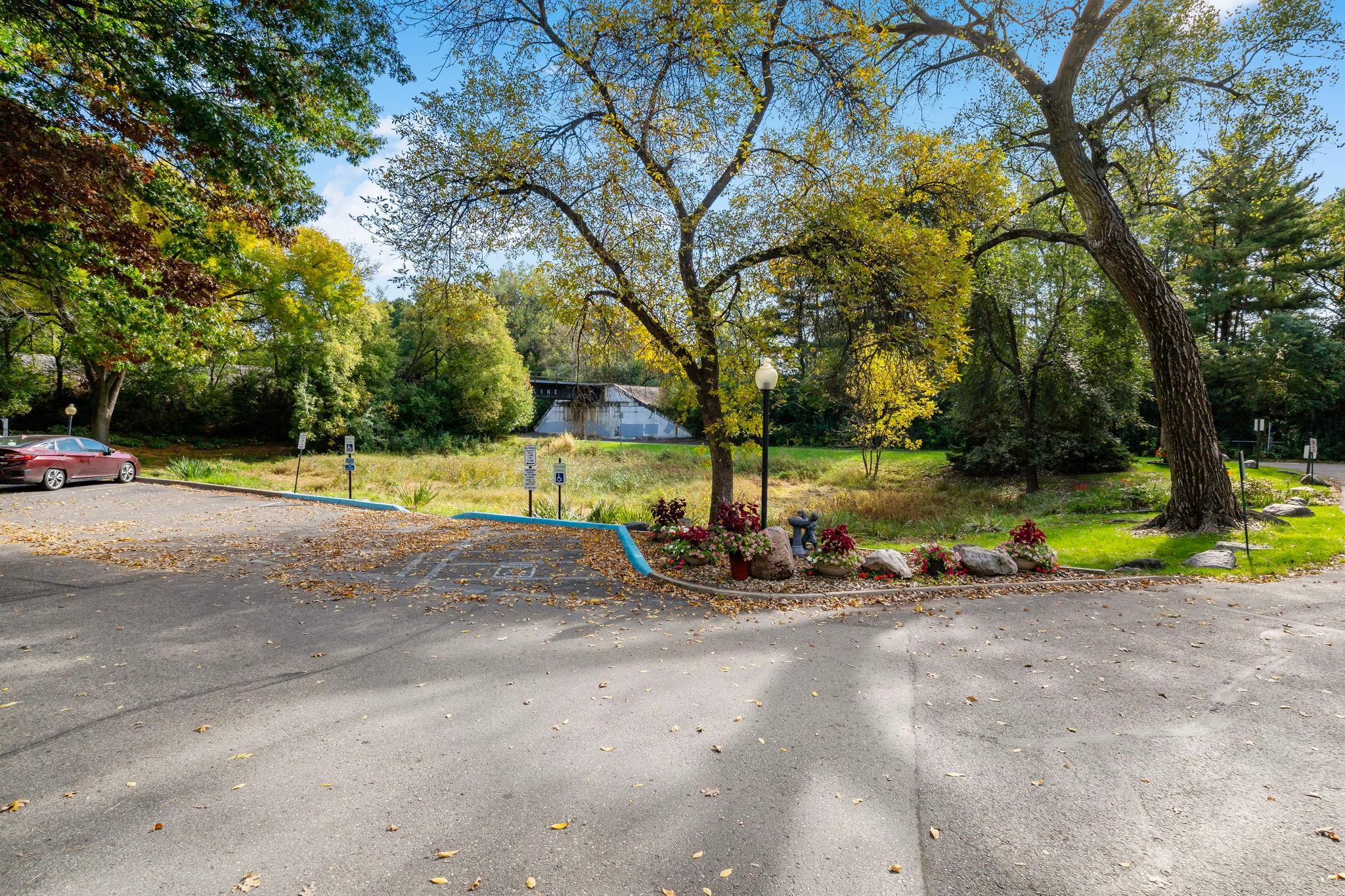 135 Viking Drive E 117