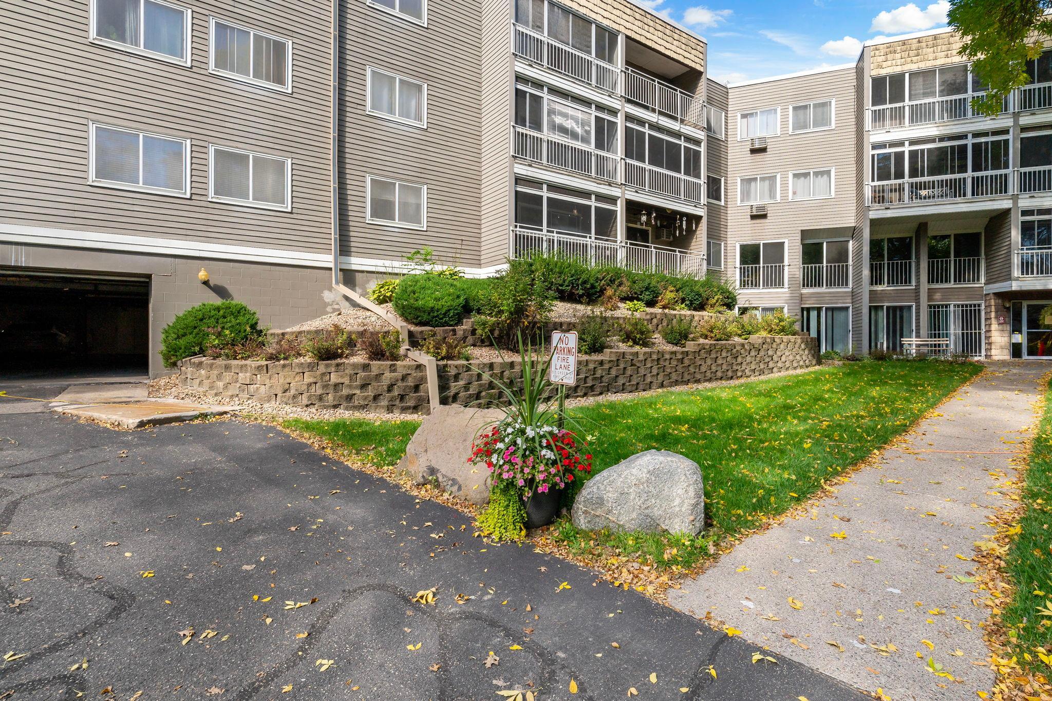 135 Viking Drive E 117
