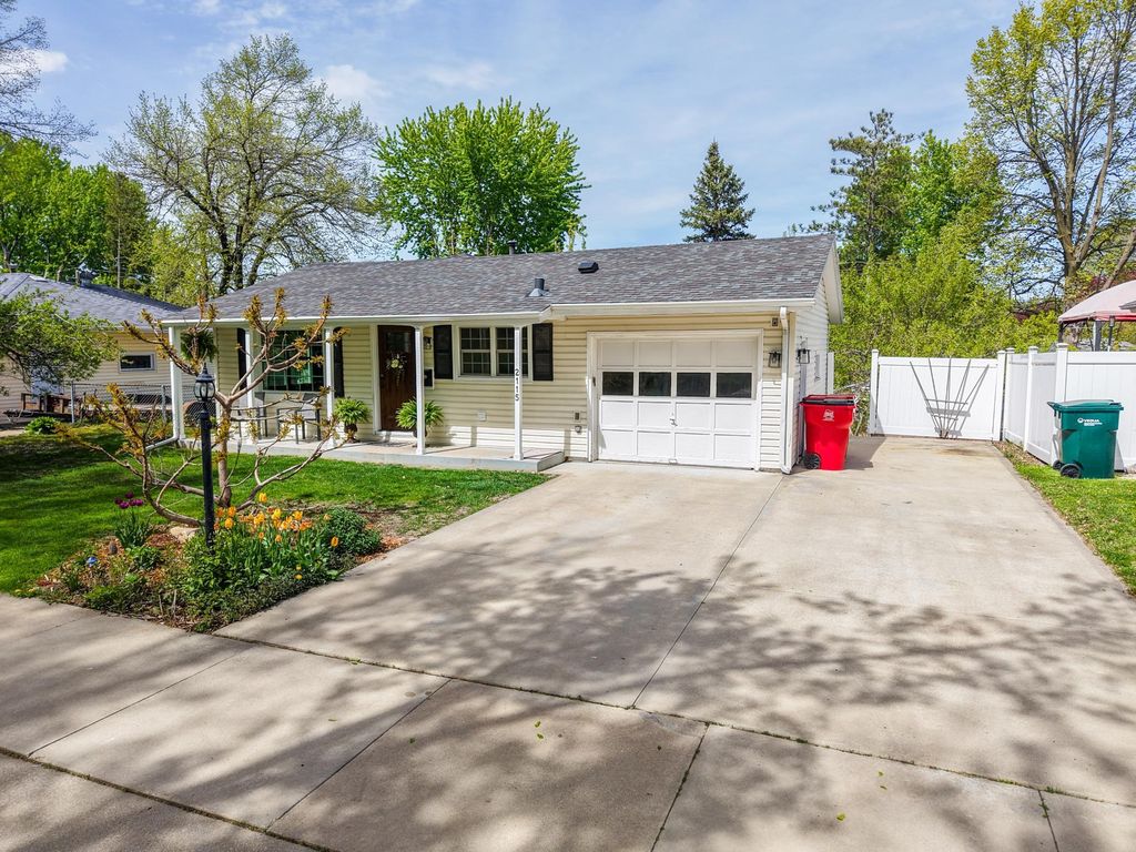 Photo of 2115 23rd Street NW, Rochester, MN 55901 (MLS # 6818674)