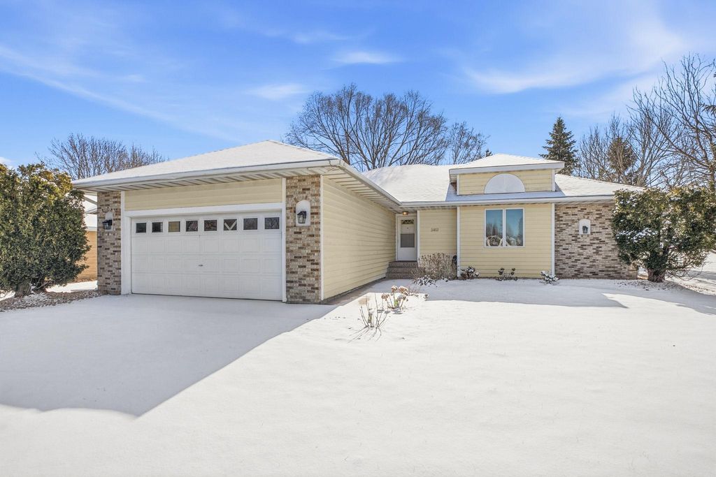 Photo of 2412 Goettens Way, Saint Cloud, MN 56301 (MLS # 7035118)