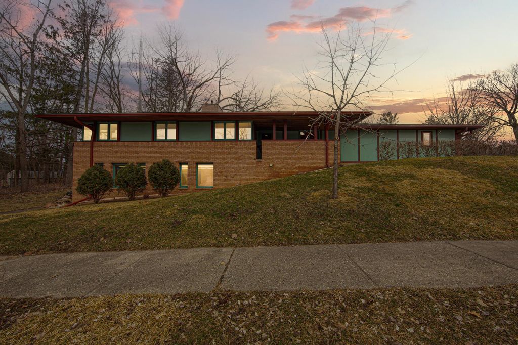 Photo of 330 5th Avenue SW, Faribault, MN 55021 (MLS # 7006412)