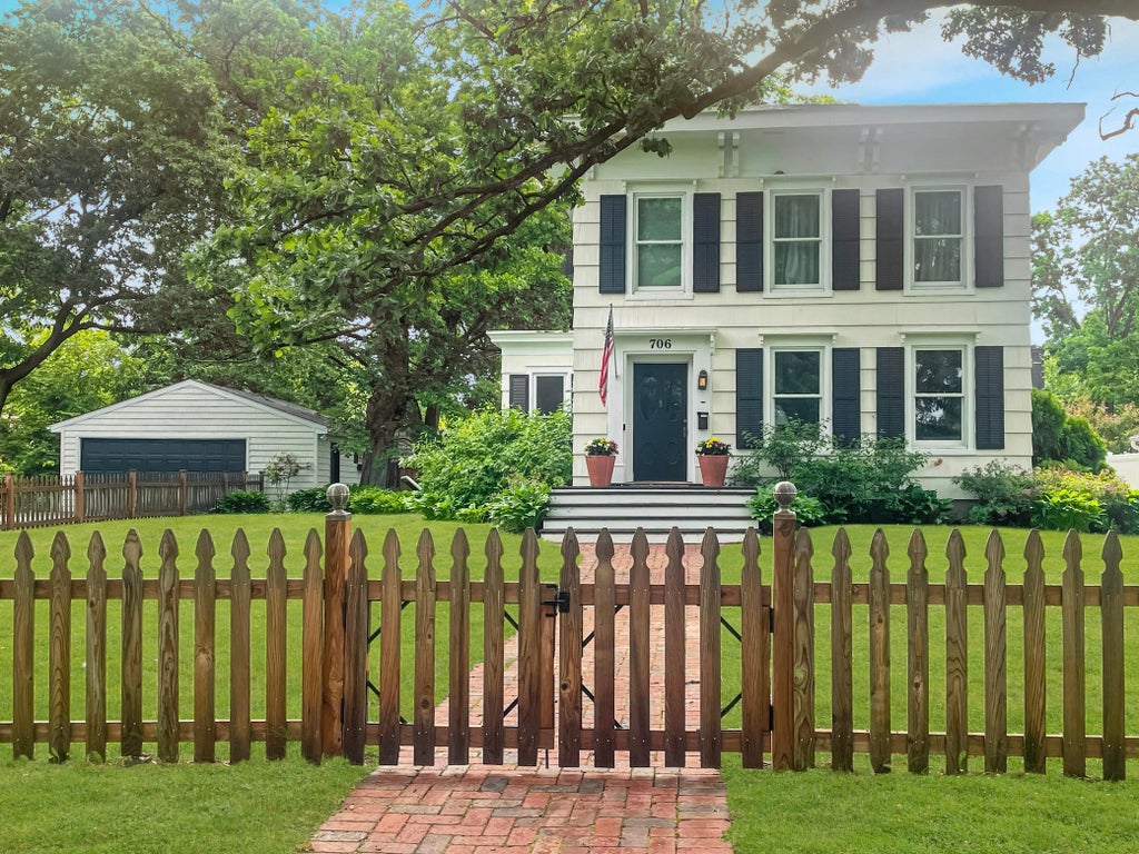 Photo of 706 6th Street, Hudson, WI 54016 (MLS # 7089765)