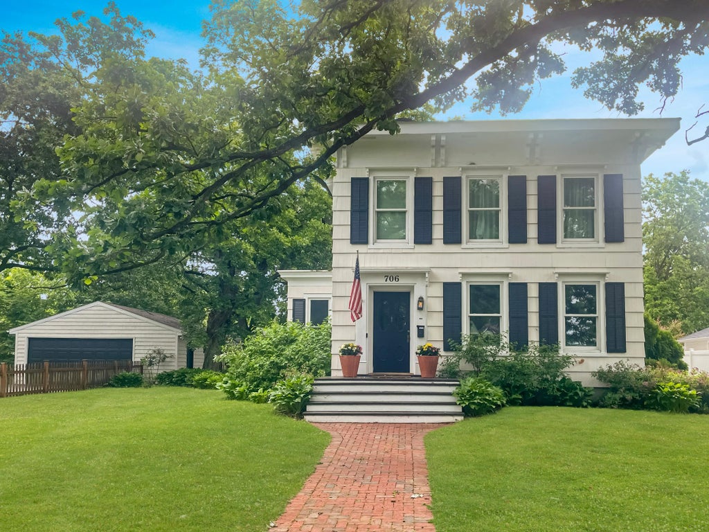 Photo of 706 6th Street, Hudson, WI 54016 (MLS # 7089765)