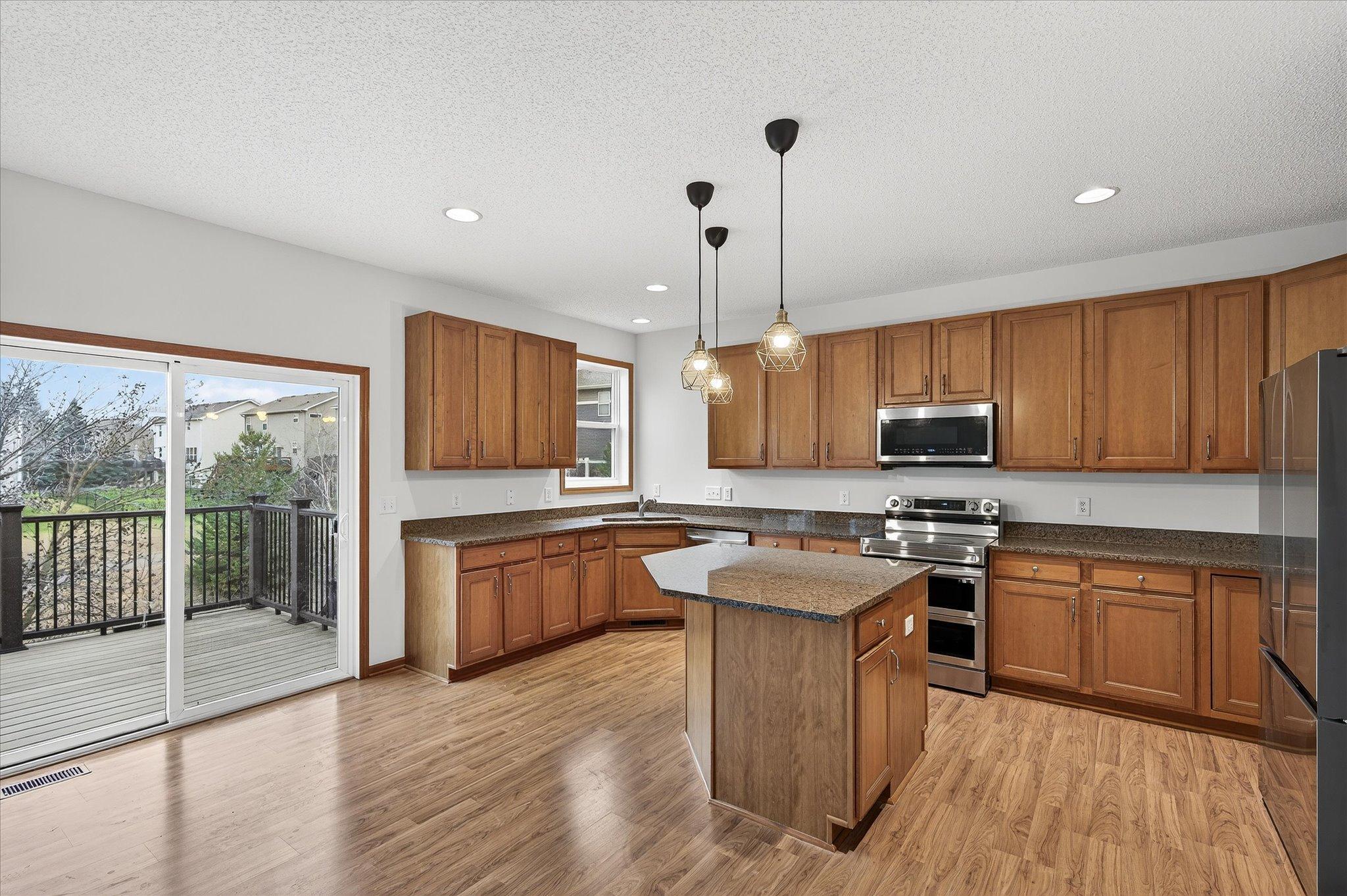 17047 Stonebriar Circle SW