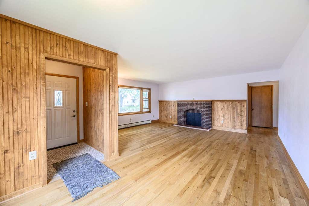 Photo of 716 5th Street S, Virginia, MN 55792 (MLS # 7132412)