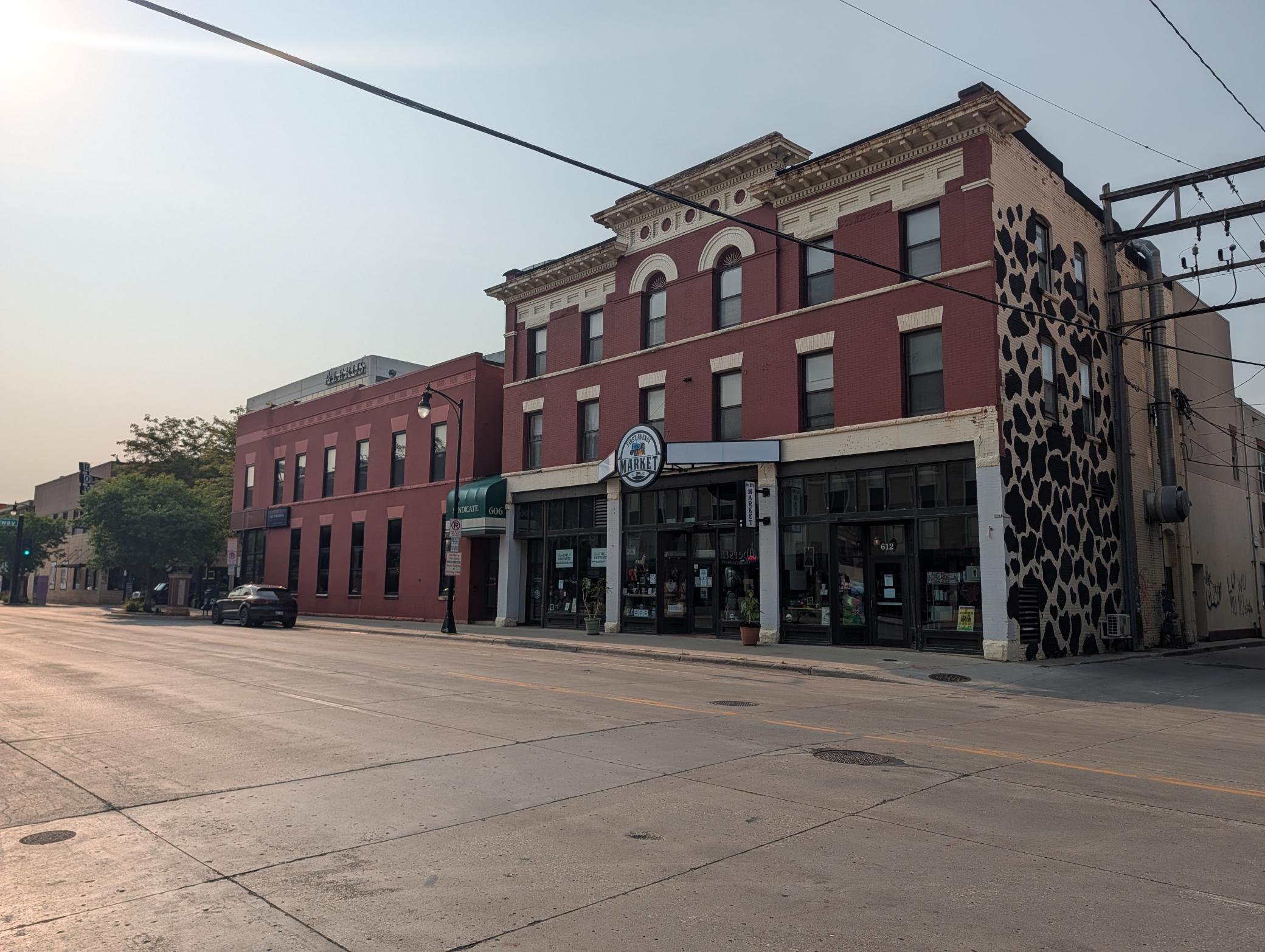 66-74 Broadway N