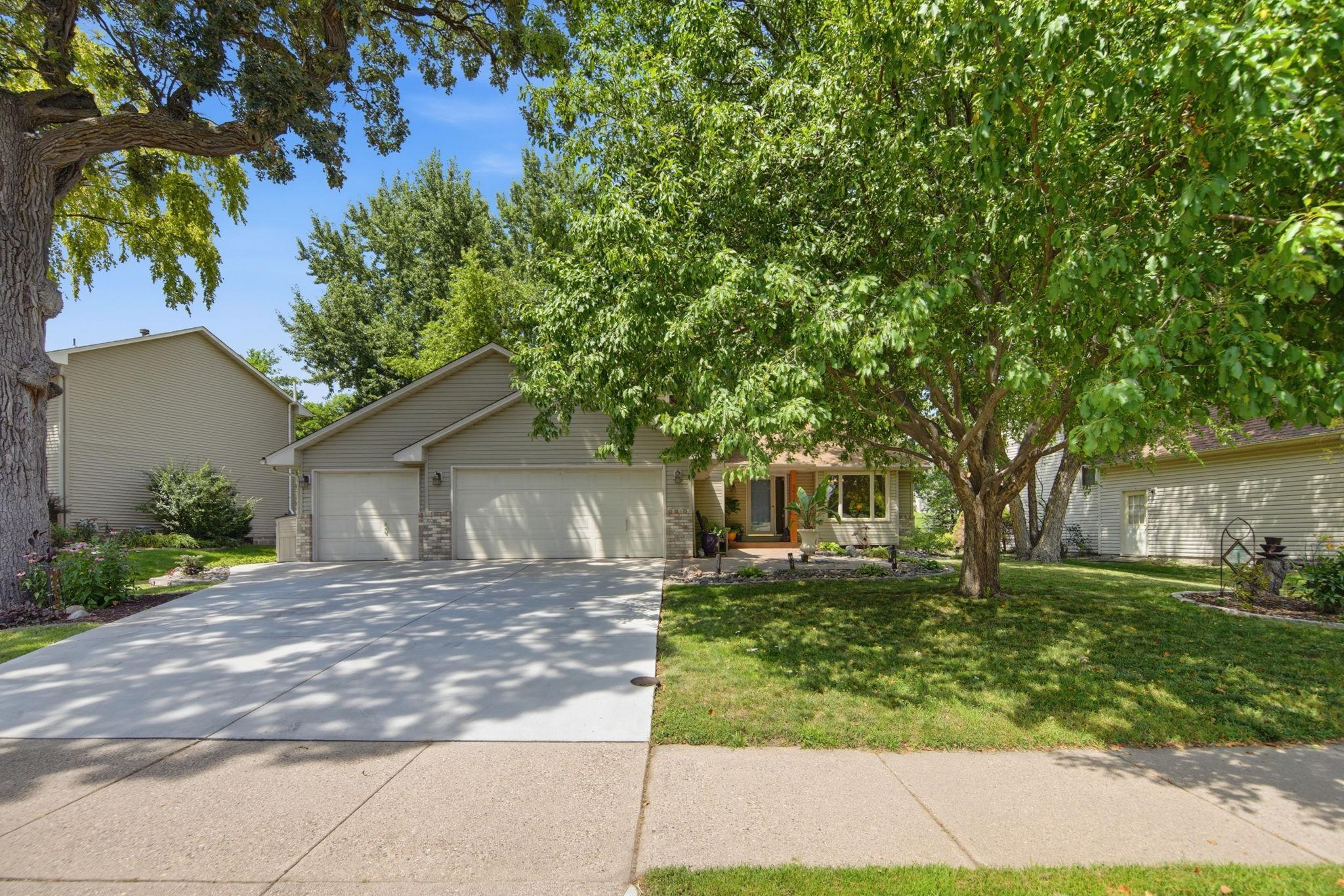 5604 Lone Oak Drive
