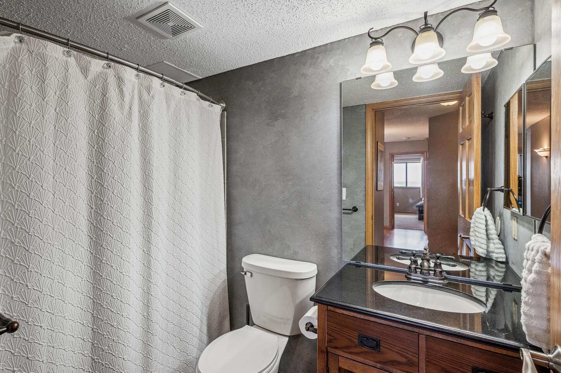 78 10th Street E 2901