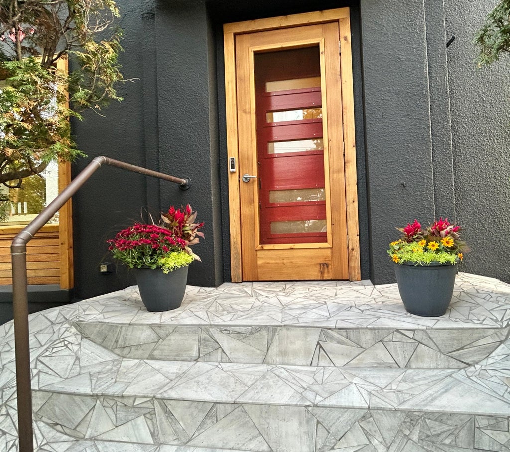 Photo of 109 E 48th Street, Minneapolis, MN 55419 (MLS # 7158371)