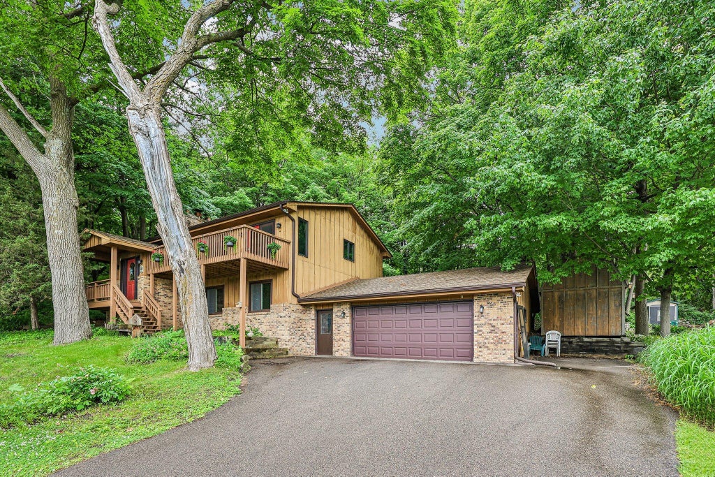 Photo of 6680 Lotus Trail, Chanhassen, MN 55317 (MLS # 7091694)