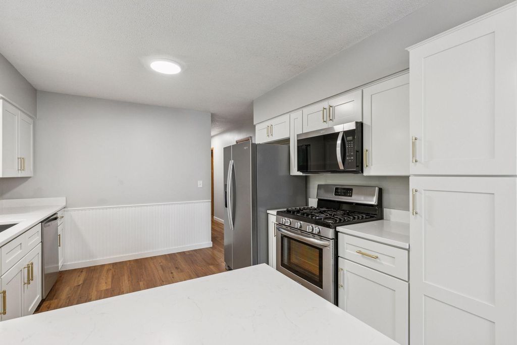 Photo of 4532 Perry Avenue N, Robbinsdale, MN 55422 (MLS # 7007812)