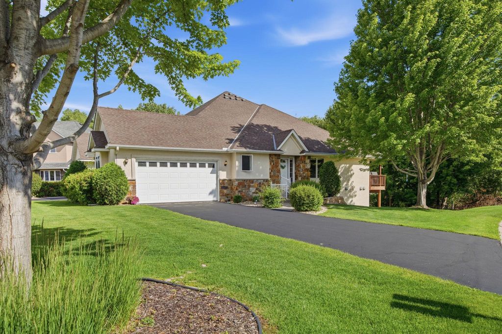 Photo of 18892 88th Avenue N, Maple Grove, MN 55311 (MLS # 7092807)