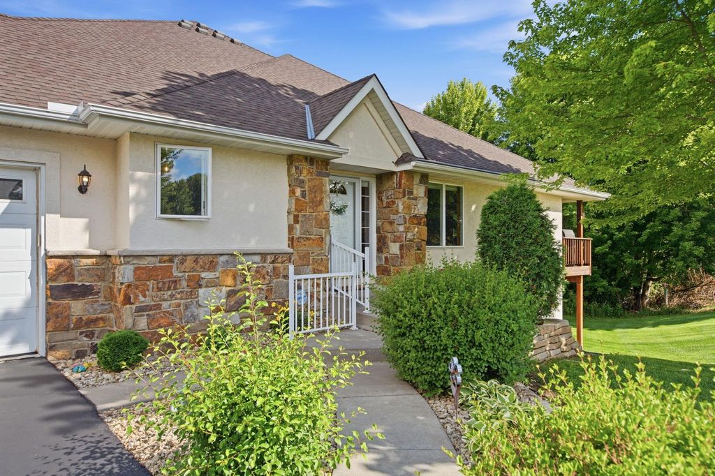 Photo of 18892 88th Avenue N, Maple Grove, MN 55311 (MLS # 7092807)