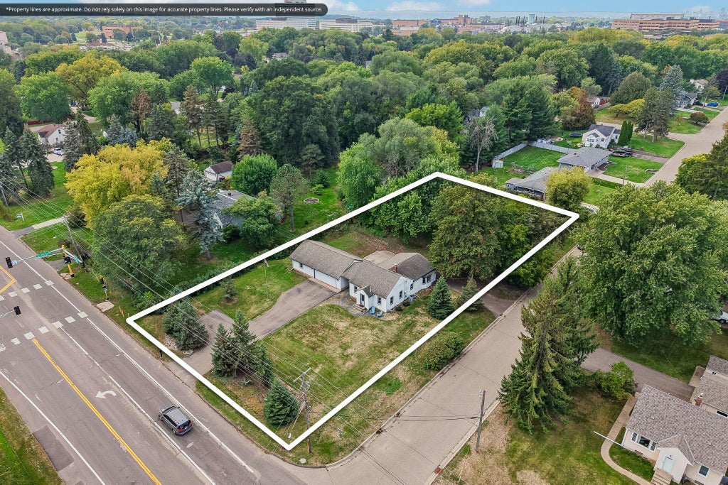 Photo of 593 Century Avenue N, Maplewood, MN 55119 (MLS # 7152380)