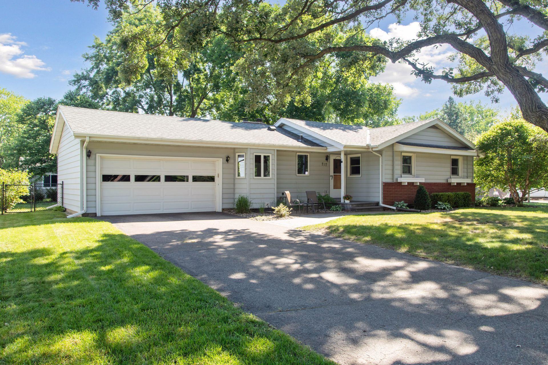 717 Navajo Lane