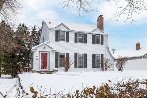 1589 Hillcrest Avenue Saint Paul MN 55116