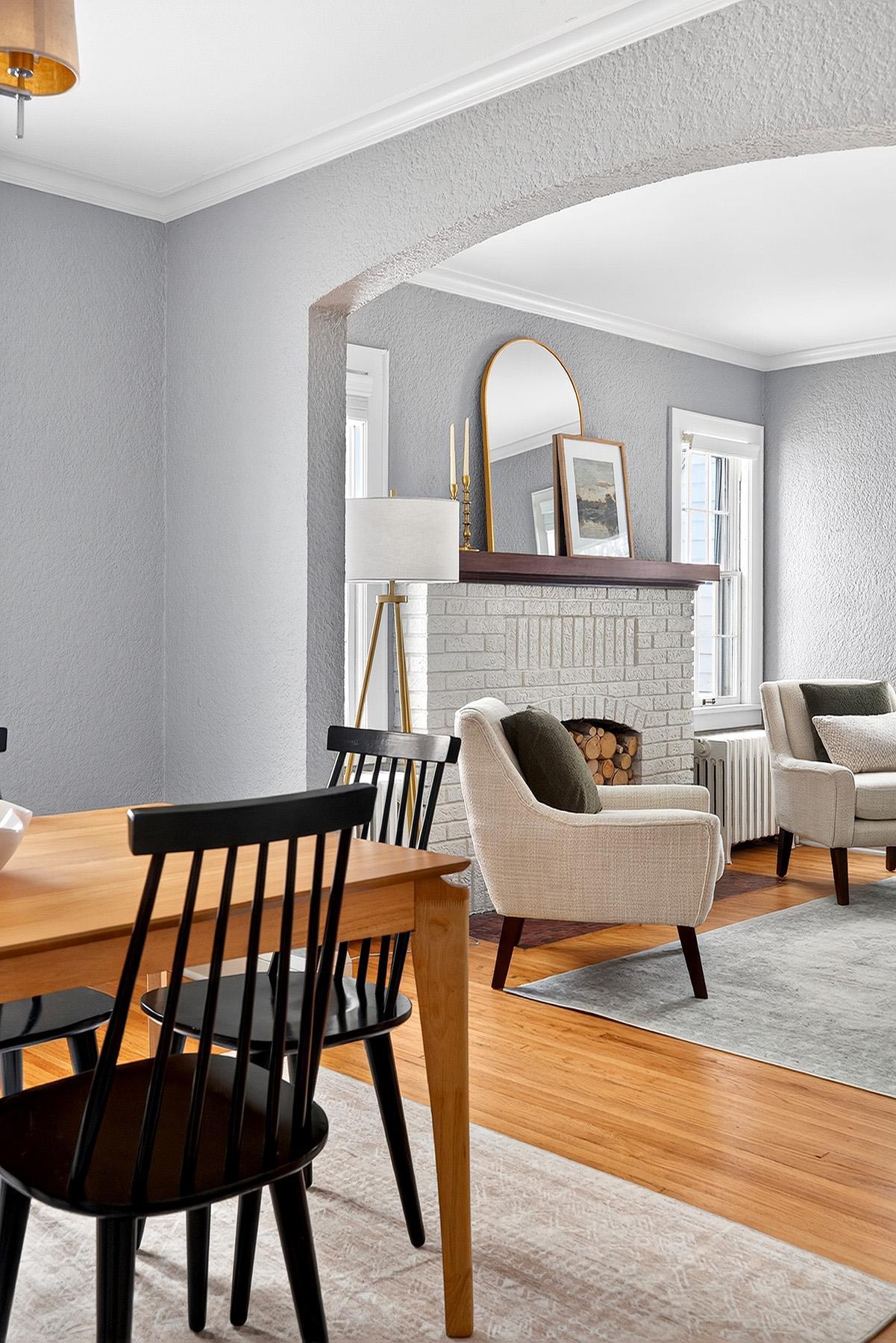 1589 Hillcrest Avenue