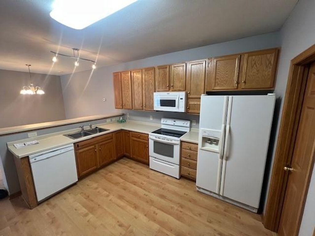 Photo of 1820 Mockingbird Avenue, Shakopee, MN 55379 (MLS # 6824907)