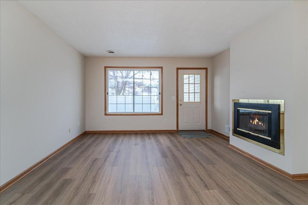 Photo of 1937 Southcross Drive W #1106, Burnsville, MN 55306 (MLS # 6826885)