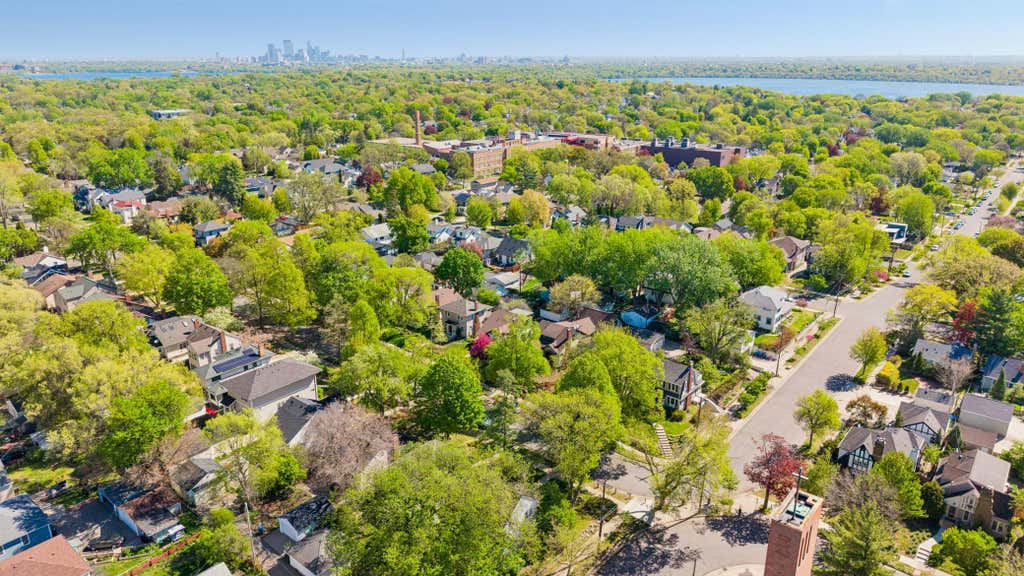 Photo of 4741 Ewing Avenue S, Minneapolis, MN 55410 (MLS # 7073810)