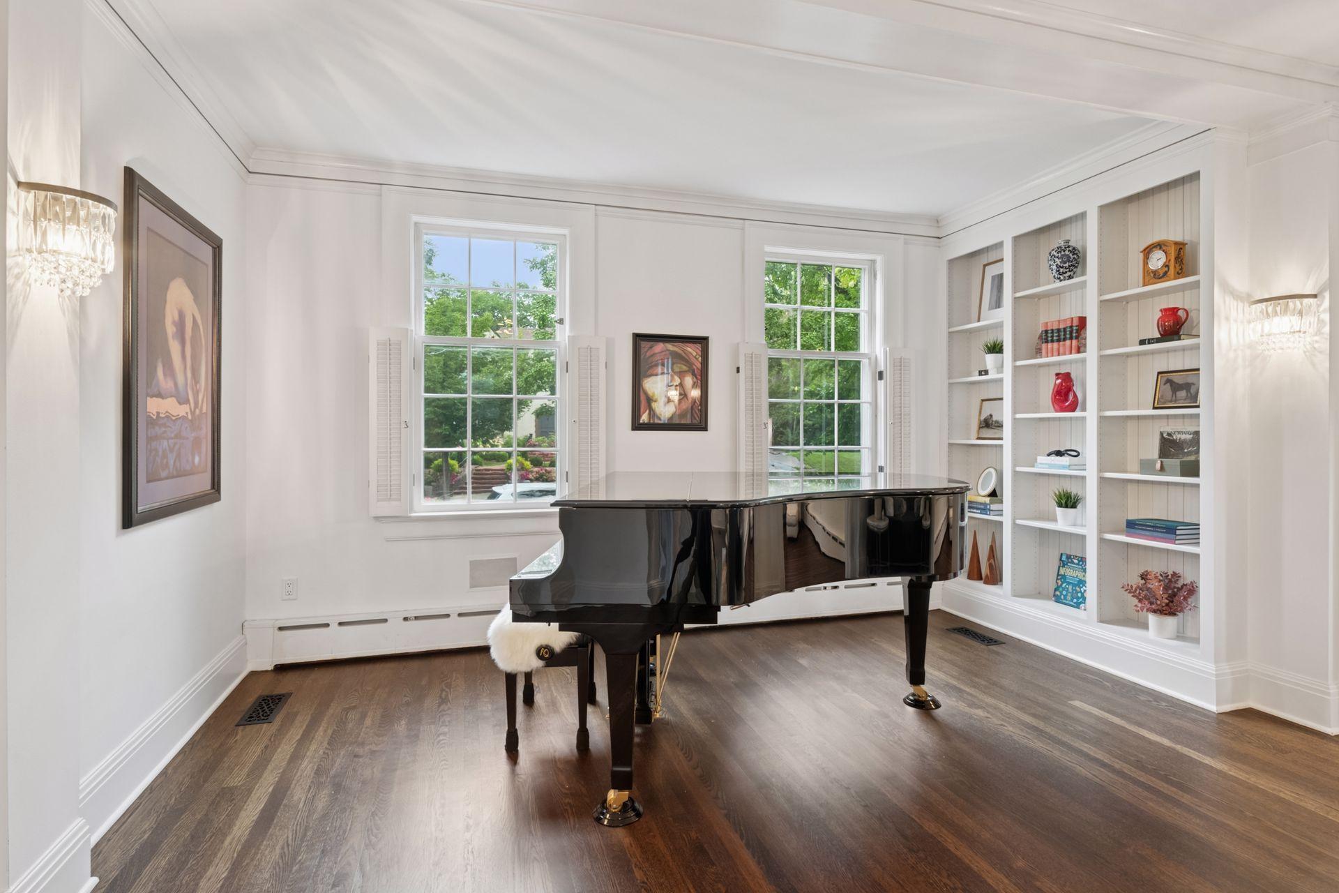 2322 Oliver Avenue S