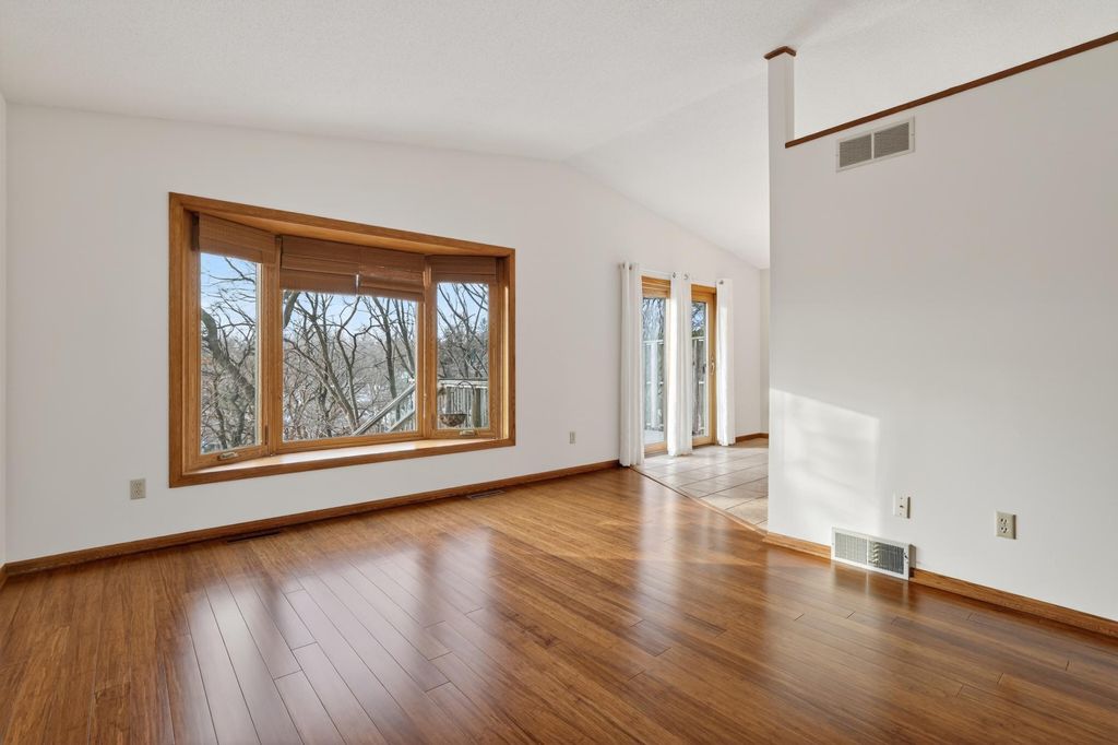 Photo of 2335 2nd Avenue SW, Rochester, MN 55902 (MLS # 7009922)