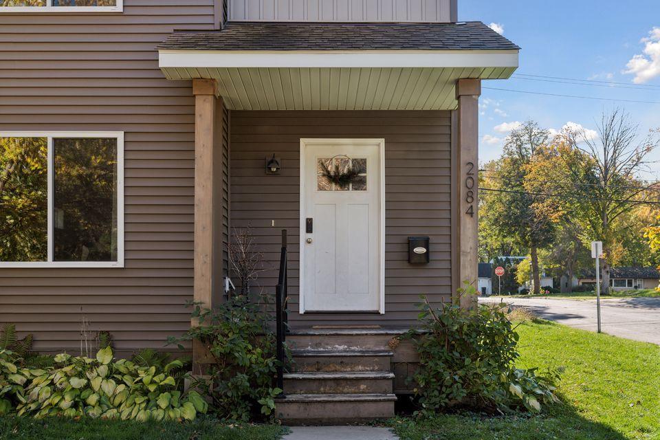 2084 E Reaney Avenue