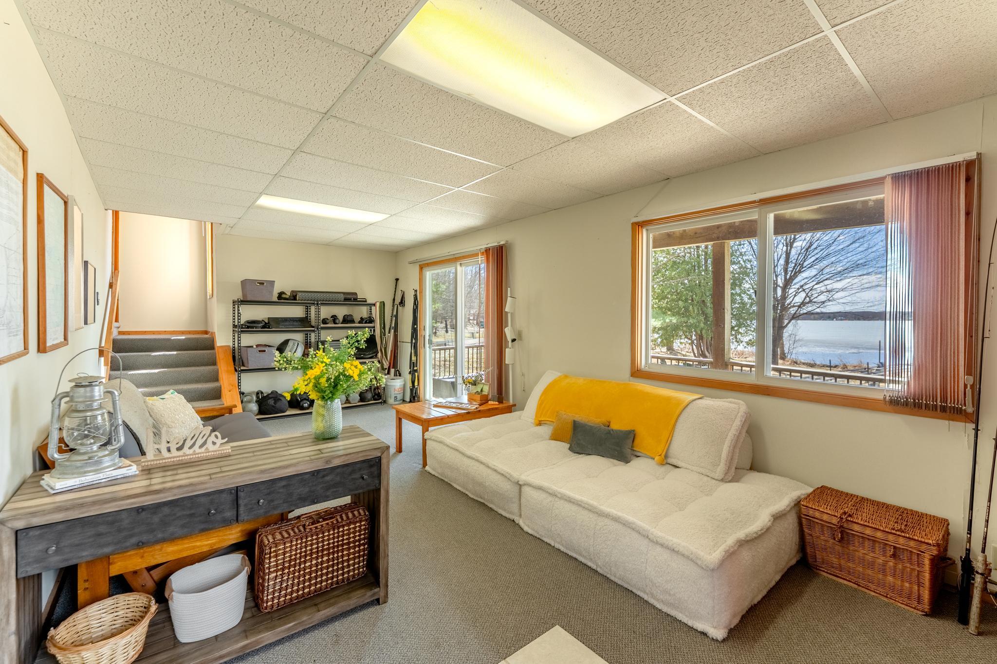 2225 Sunnyside Lane