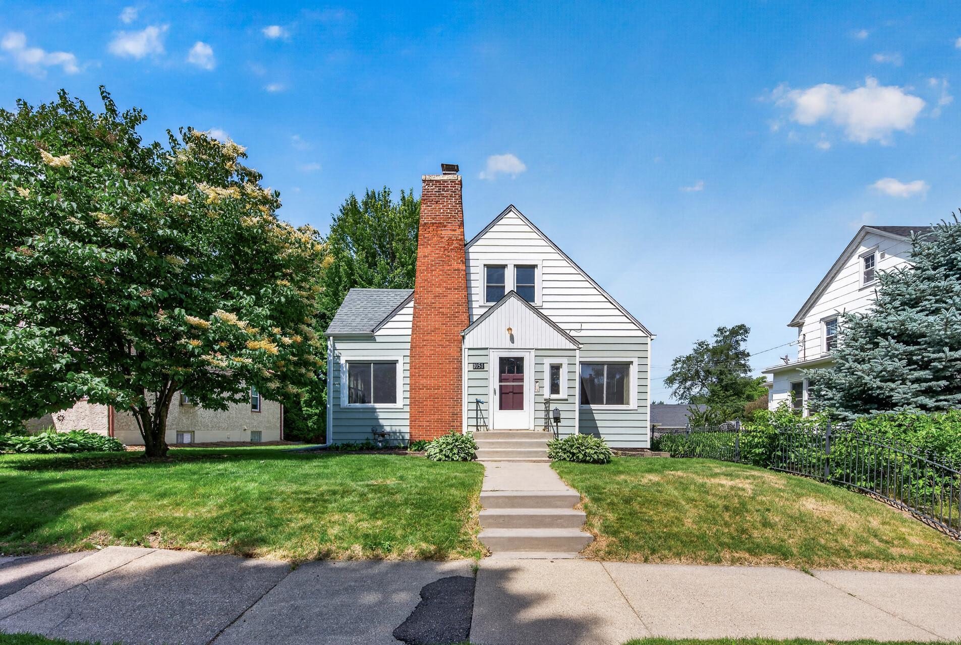 1051 Ottawa Avenue