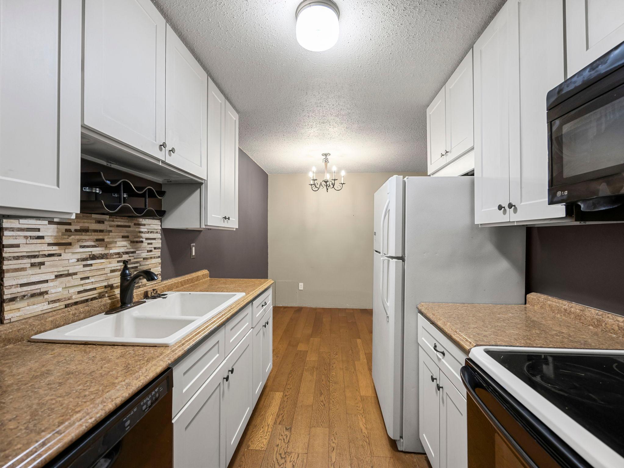 3461 Kent Street 1005