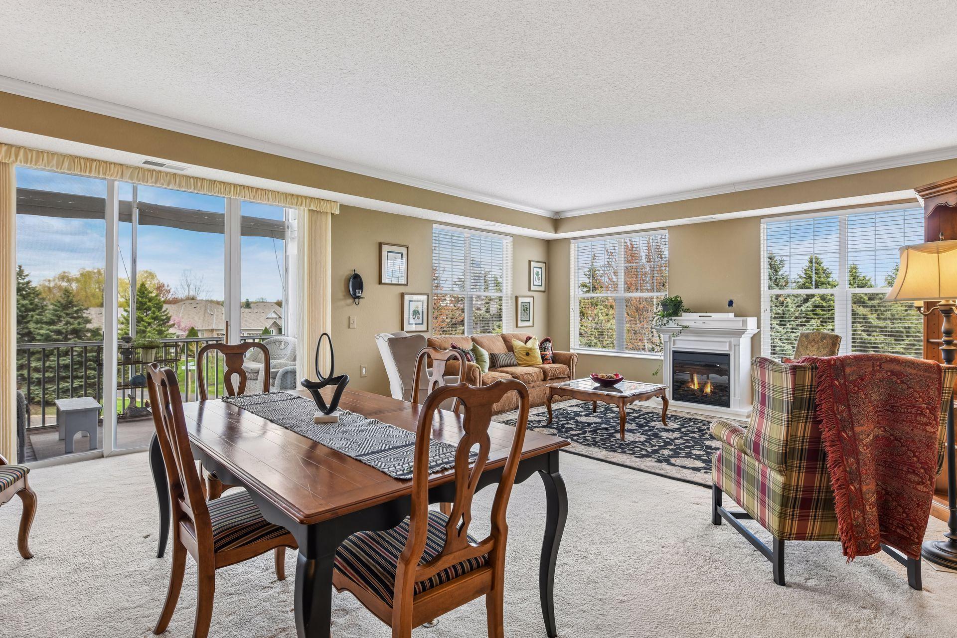 100 Clydesdale Trail 226