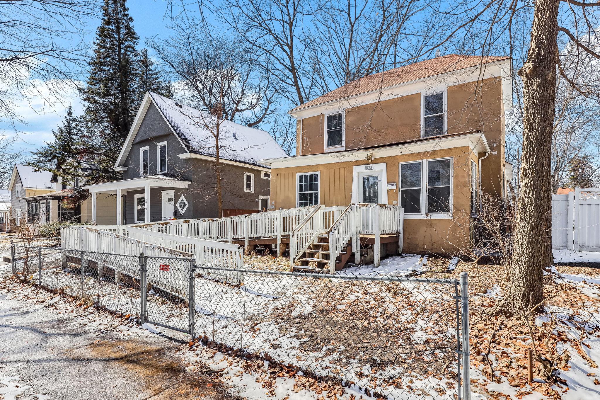 3023 Sheridan Avenue N