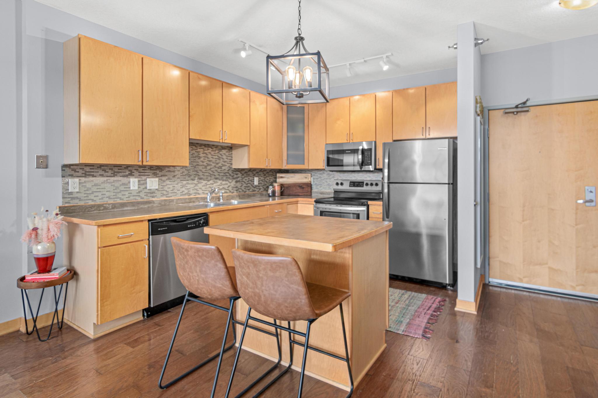 2600 University Avenue SE 319