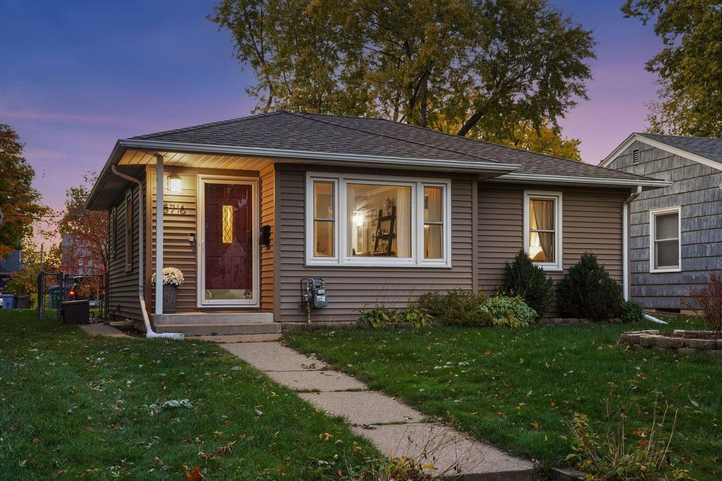 Photo of 5716 Knox Avenue S, Minneapolis, MN 55419 (MLS # 7054803)