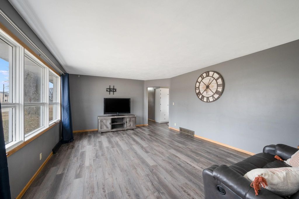 Photo of 704 Washington Avenue, Fairmont, MN 56031 (MLS # 7075582)