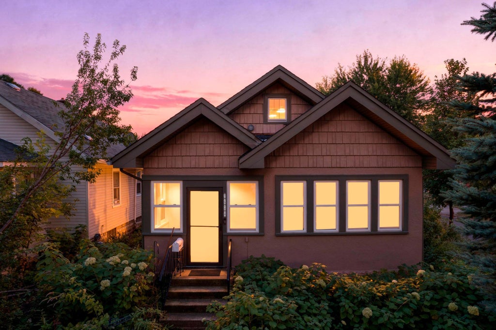Photo of 1634 Niles Avenue, Saint Paul, MN 55116 (MLS # 7121718)