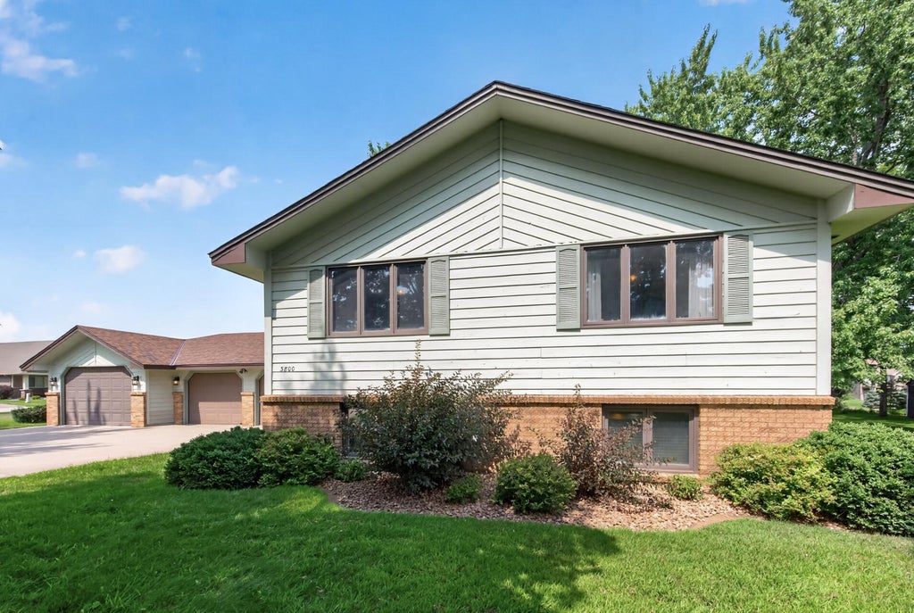 Photo of 3800 101st Avenue N, Brooklyn Park, MN 55443 (MLS # 7129067)