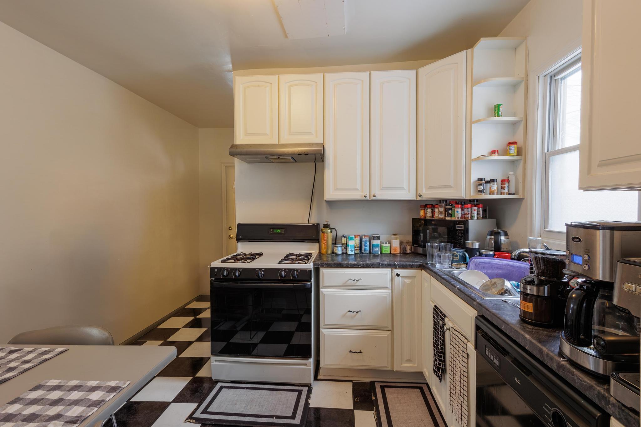 3427 Garfield Avenue