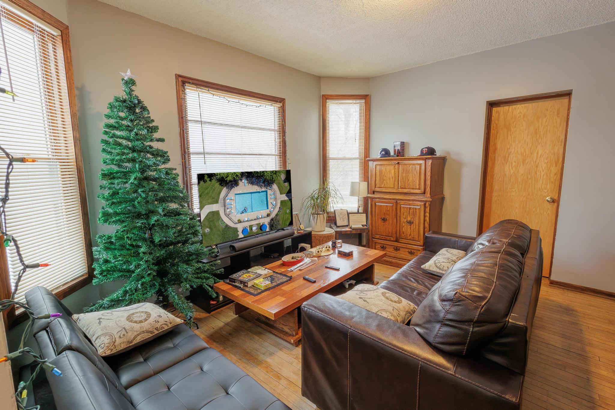 3427 Garfield Avenue